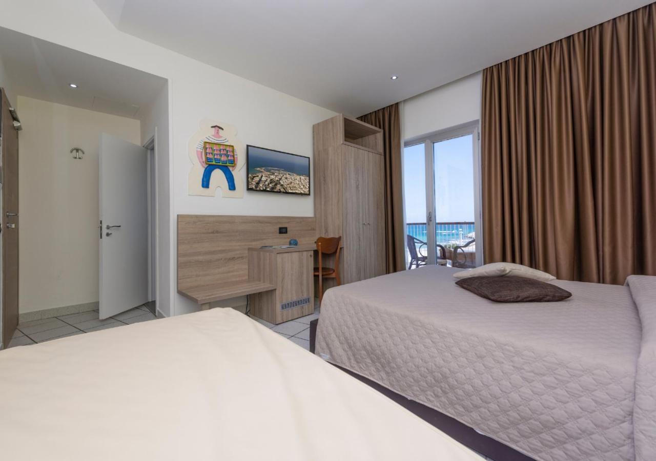Hotel Da Romano San Foca Buitenkant foto